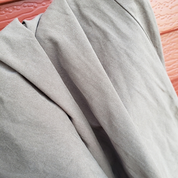 Thread & Supply | Paperbag Ankle Pants - Picture 7 of 8